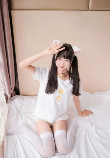 欧美射丝袜脚_4K全集在线观看