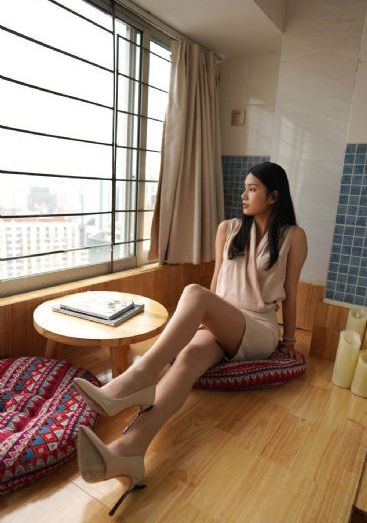 亚洲区av狼人干综合_1080P电影完整版在线观看