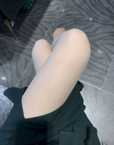 欧美孤独美女图片_720免费电视剧