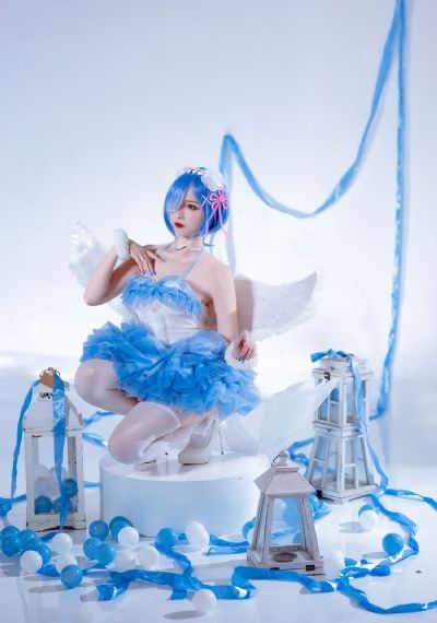 欧美大胸三级_4K高清免费观看