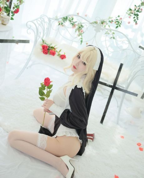 99国产白丝美腿极品av_超清高清完整版播放