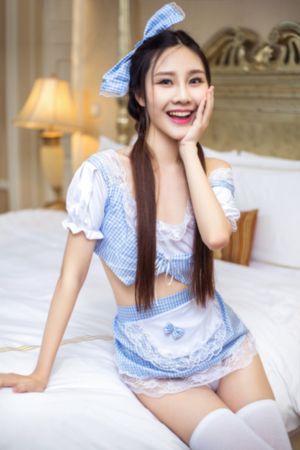 欧美丰胸性感美女_免费在线观看
