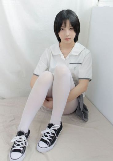 欧美丰臀巨乳全裸_720超清在线观看