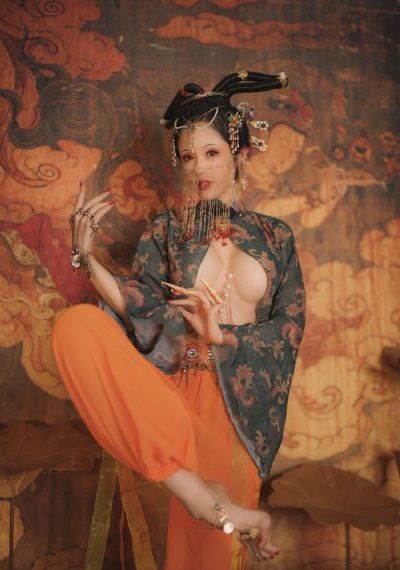 欧美文胸套装性感_BD手机免费观看完整