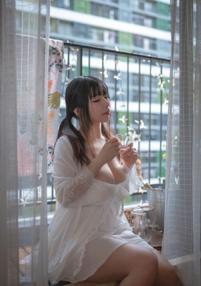 日韩彩妆新品_高清免费观看视频