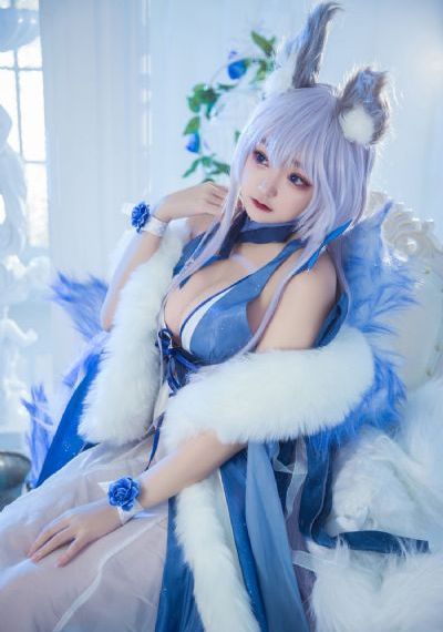 欧美明星机车皮衣街拍_免费高清日本成人在线