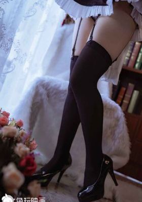 欧美美女色彩搭配_国产剧在线观看电视