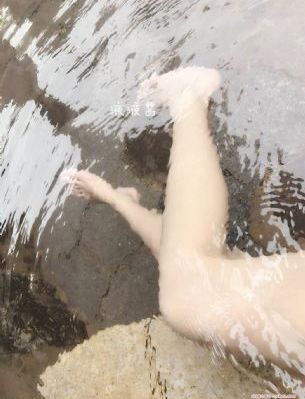 欧美小姐姐吃货甜品_1080P超清在线观看